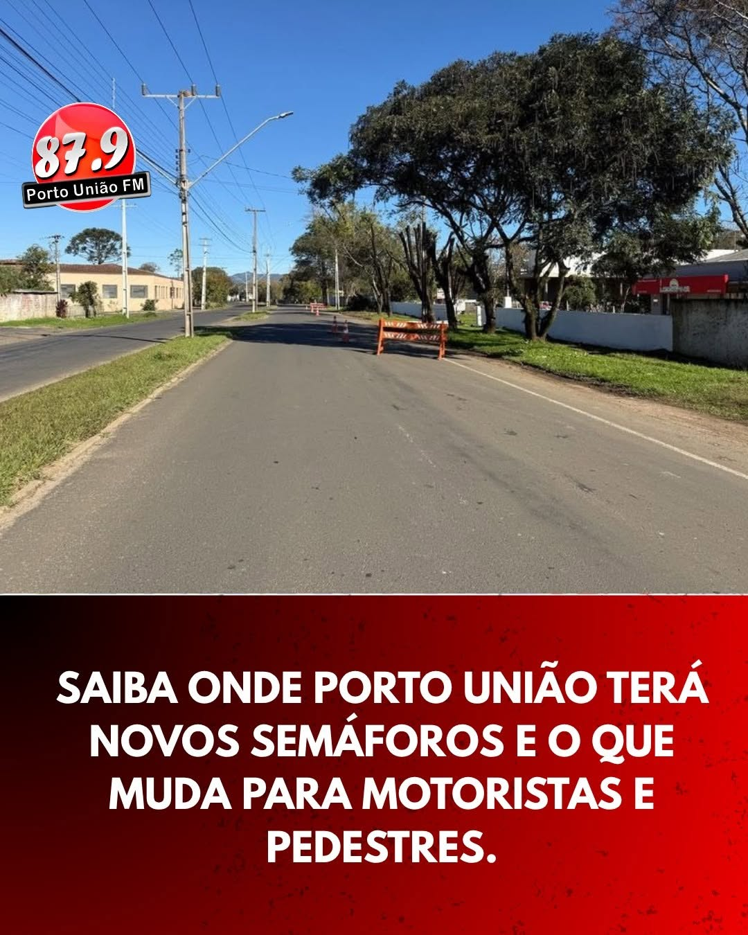 Trecho da Avenida Bento Munhoz da Rocha Neto opera em pista simples devido a obras de revitalização